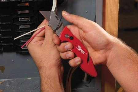 Nóż składany FASTBACK Milwaukee 4932471358