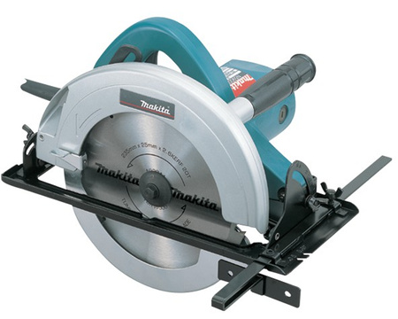 Ręczna pilarka tarczowa 2000W Makita N5900B