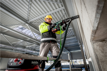 Młot akumulatorowy Metabo KHA 18 LTX BL 40 (600752840)
