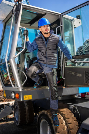 Półbuty robocze S1P SRC podnosek stalowy Lahti Pro czarno-niebieskie, rozmiar 39