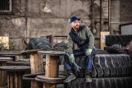 Spodnie robocze jeansowe ze wzmocnieniem Lahti Pro granatowe, rozmiar S