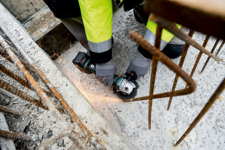 Akumulatorowa szlifierka kątowa Metabo W 18 L 9-125 (602247850)