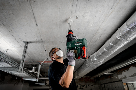 Młot akumulatorowy Metabo KH 18 LTX BL 35 Q (600813840)