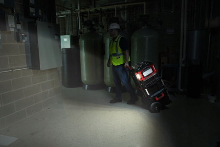 Lampa strefowa PACKOUT 18V 3000lm Milwaukee M18POALC-0