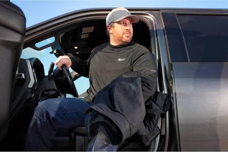 Podgrzewana akumulatorowa koszulka WORKSKIN™ z USB Milwaukee rozm. XL