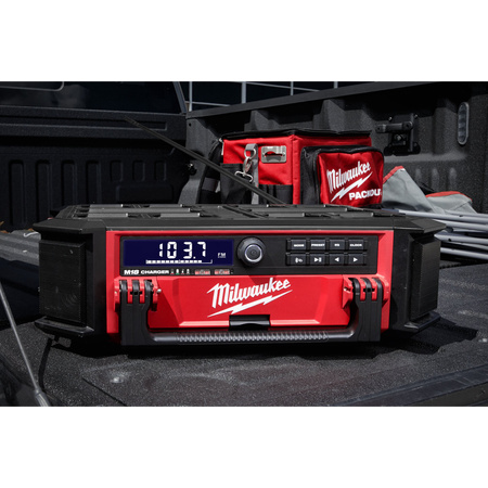 Radio akumulatorowe z ładowarką PACKOUT M18PORCDAB+-0 Milwaukee  4933472112