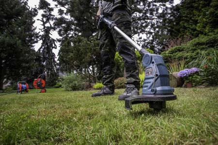 Spodnie bojówki ze wzmocnieniem Lahti Pro moro, rozmiar 2XL