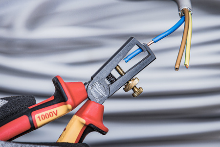 Szczypce do izolacji VDE 160mm Milwaukee 4932464573