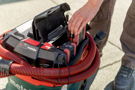Odkurzacz akumulatorowy Metabo AS 36-18 L 20 PC-CC (602072850)