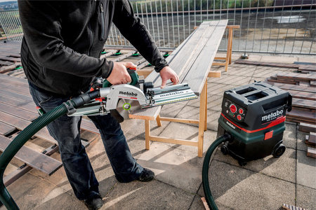 Akumulatorowa ręczna pilarka tarczowa Metabo KS 18 LTX 66 BL (611866850)