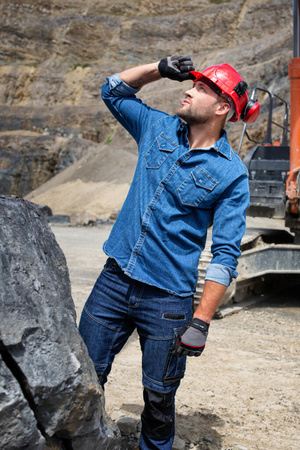 Spodnie robocze jeansowe ze wzmocnieniem Lahti Pro granatowe, rozmiar M