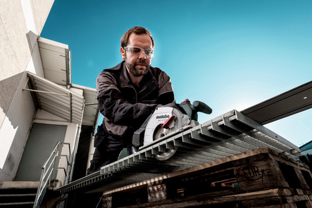 Akumulatorowa ręczna pilarka tarczowa Metabo MKS 18 LTX BL 58 (600773840)