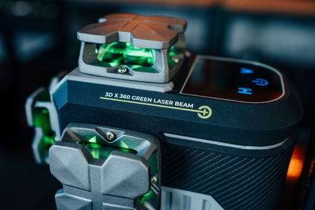 Laser krzyżowy 3D zielony Stalco LLP3DG 