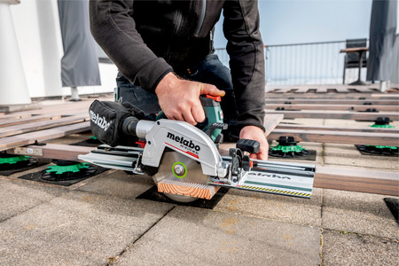 Akumulatorowa ręczna pilarka tarczowa Metabo KS 18 LTX 66 BL (611866850)