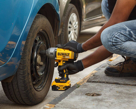 Klucz udarowy DeWALT DCF899HN