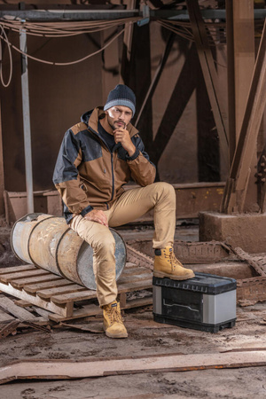 Spodnie bojówki Slim Fit Lahti Pro beżowe, rozmiar S