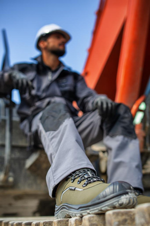 Półbuty robocze nubuk SRC S3 46 LAHTI PRO