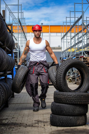 Półbuty nubuk SRC S3 rozm.46 LAHTI PRO