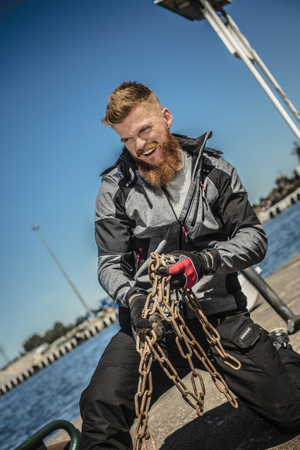 Kurtka z kapturem SoftShell odblaskowa Lahti Pro szaro-czarna, rozmiar L