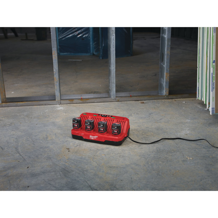 Ładowarka 4-portowa M12 M12C4 Milwaukee 4932430554